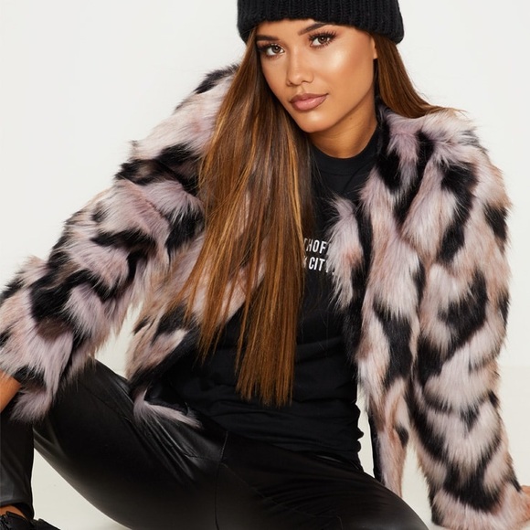PrettyLittleThing Jackets & Blazers - COPY - Pink Cropped Faux Fur Coat